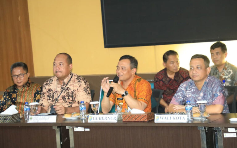 Kunjungi Pemkot Pekalongan, Luthfi Pastikan Pelayanan Publik Tetap Normal