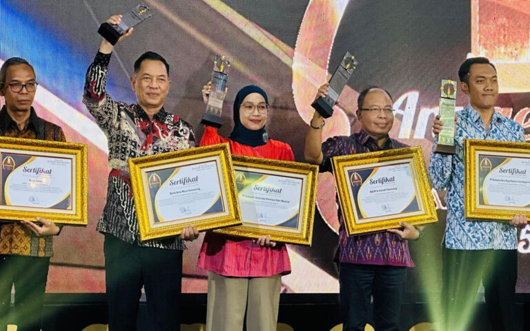 Sido Muncul Raih Penghargaan dari Jawa Pos Radar Semarang