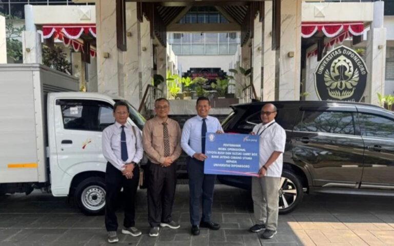 Bank Jateng Berikan Bantuan Mobil Operasional Untuk Undip