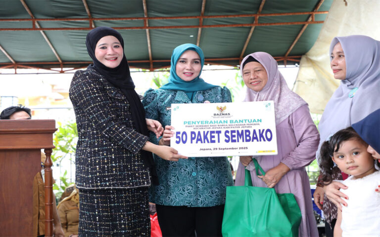 Nawal Yasin Luncurkan Layanan 6 SPM di Posyandu Ananda 2 Jepara