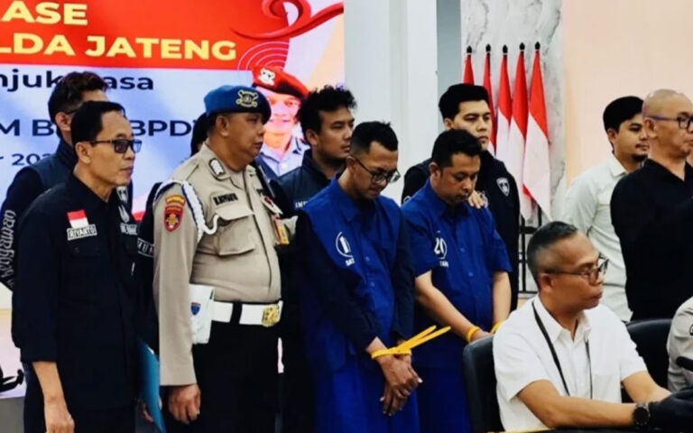 Sopir Bank Jateng Bawa Kabur Rp10 Miliar