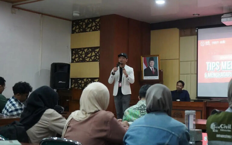 Telkomsel dan UNS Bekali Mahasiswa Hadapi Dunia Kerja