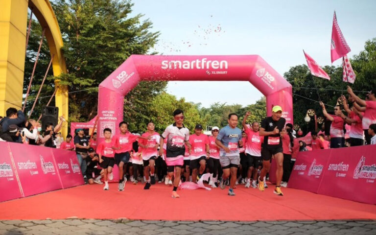 Perkuat Jaringan 4G LTE–VoLTE, Smartfren Gelar Run 2025 di Klaten