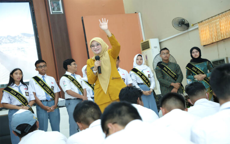 Perangi “Bullying”, Nawal Yasin Ajak Siswa Jadi Pejuang HAM