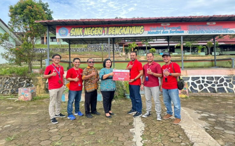 Telkom Salurkan 111.500 GB Kuota Internet ke 21 Sekolah di Wilayah 3T