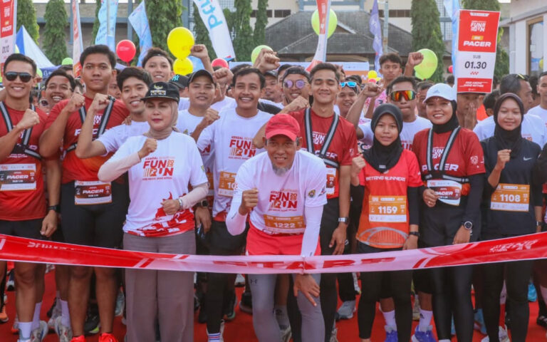 1.048 Pelari Ramaikan Kendal Berdikari Fun Run 2025