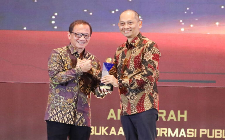 Pemprov Jateng Raih Anugerah Keterbukaan Informasi Publik 2025