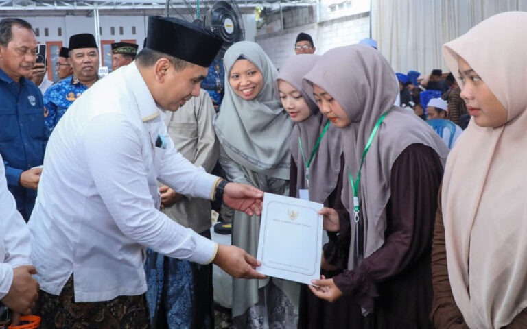 Pemprov Jateng Salurkan Lebih dari Rp1 Miliar ke Penghafal Al-Qur’an