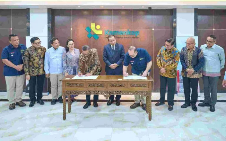 Bangun Ekonomi Kerakyatan Desa, SIG–Agrinas Teken MoU Koperasi Merah Putih