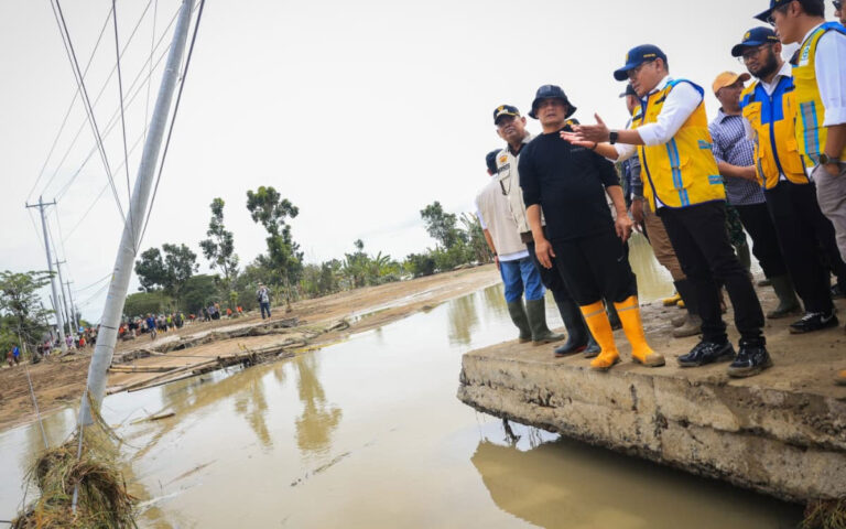 Jalur Grobogan-Semarang Putus, Luthfi Instruksikan Percepat Pemasangan Jembatan Armco