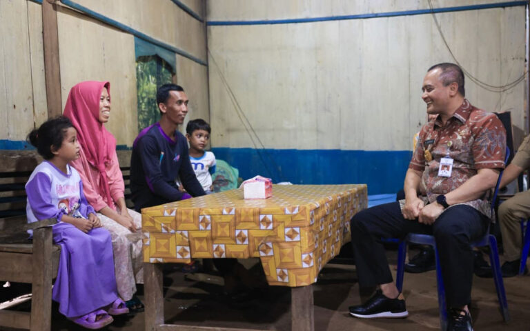 Bantuan Perbaikan RTLH Untuk Hartato Warga Susukan