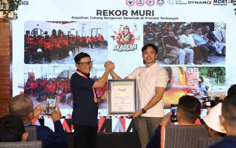 SIG Cetak Rekor MURI Gelar Pelatihan Ahli Bangunan Terbanyak di Lima Provinsi
