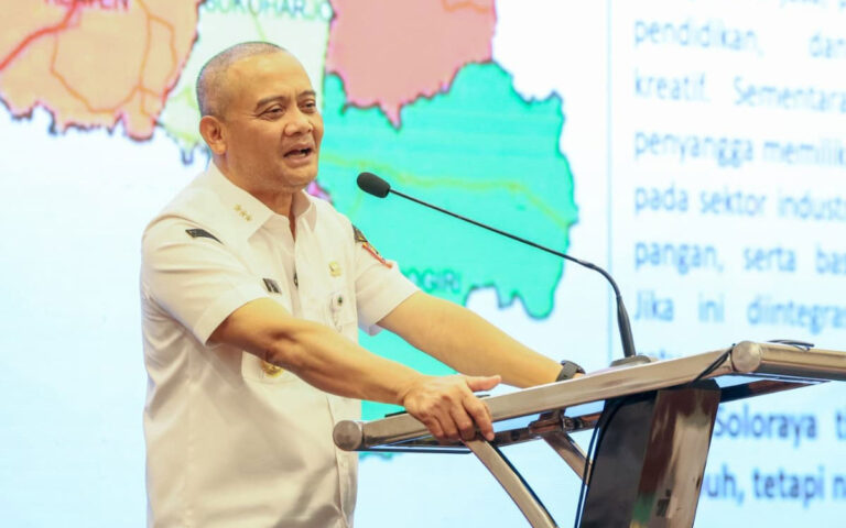 Gubernur Jateng Kucurkan Rp210 Juta Tangani Tanah Gerak di Tegal