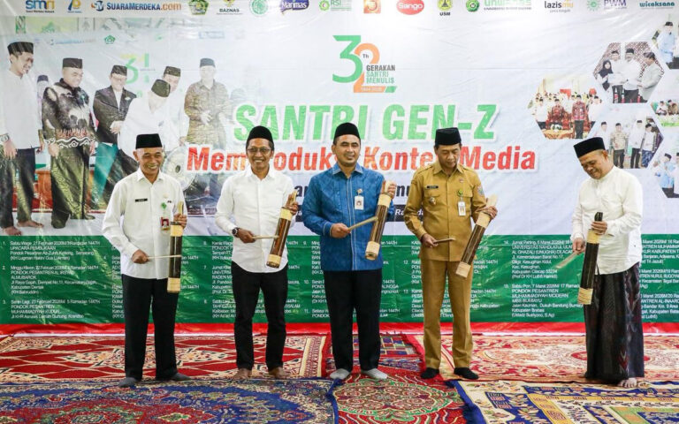Wagub Jateng Ajak Santri Jadi Content Creator Yang Bertanggungjawab