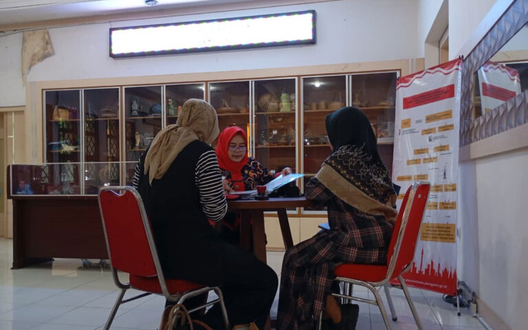 Jateng Aktifkan Posko THR, 2,4 Juta Pekerja Terlindungi