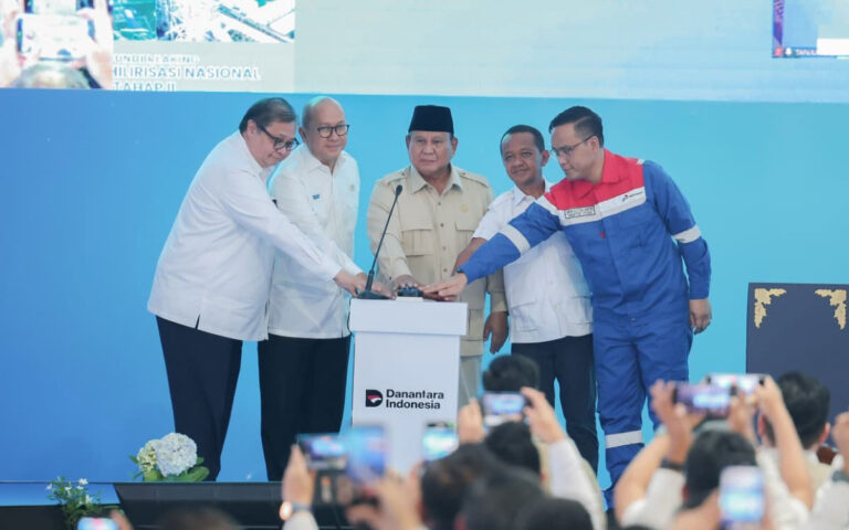 Prabowo Laksanakan Groundbreaking 13 Proyek Hilirisasi Nasional