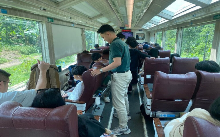 KAI Wisata Hadirkan Fitur Putar Kursi 90 Derajat di KA Panoramic