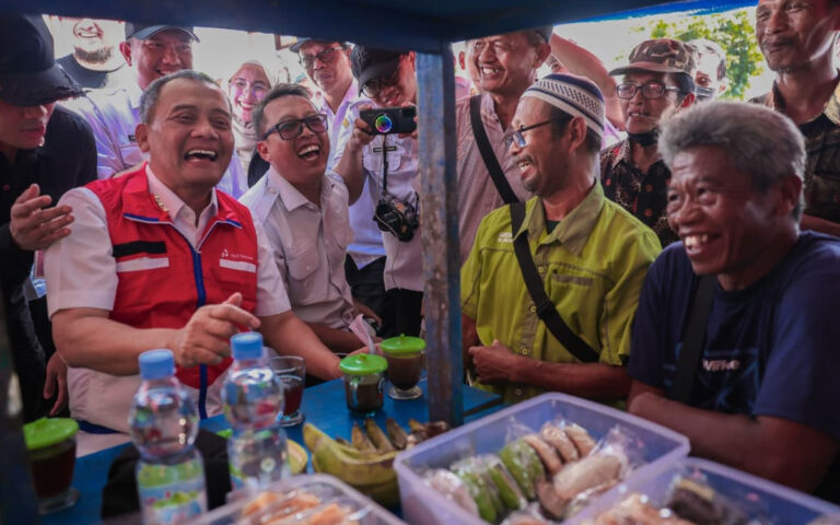 Cara Luthfi Serap Aspirasi Petani, Ngobrol Bareng Sambil Ngopi