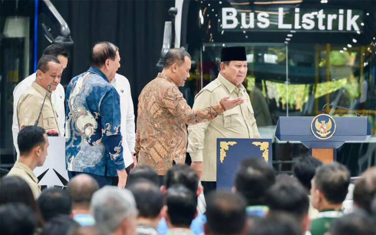 Presiden Prabowo Resmikan Perakitan Kendaraan Listrik Di Magelang
