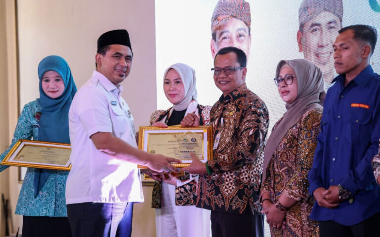 Di Hari Bumi, Taj Yasin Minta Percepatan Transisi Energi Baru Terbarukan
