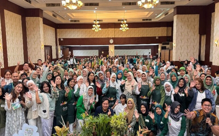 Grab Dorong 1.800 UMKM Perempuan “Naik Kelas” Lewat SERABI 2026