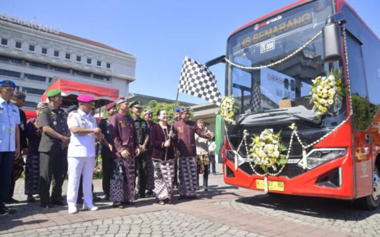 Pemkot Semarang Mulai Remajakan 130 Armada Trans Semarang
