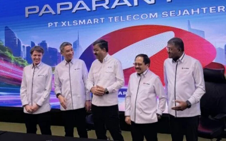 XLSMART Bukukan Pendapatan Rp42,49 Triliun Pascamerger