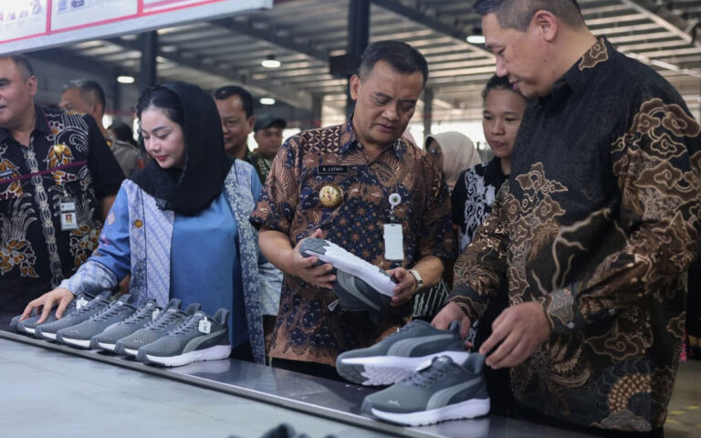 Tekan Angka Kemiskinan, Perusahaan Padat Karya di Brebes Serap 4.044 Tenaga Kerja