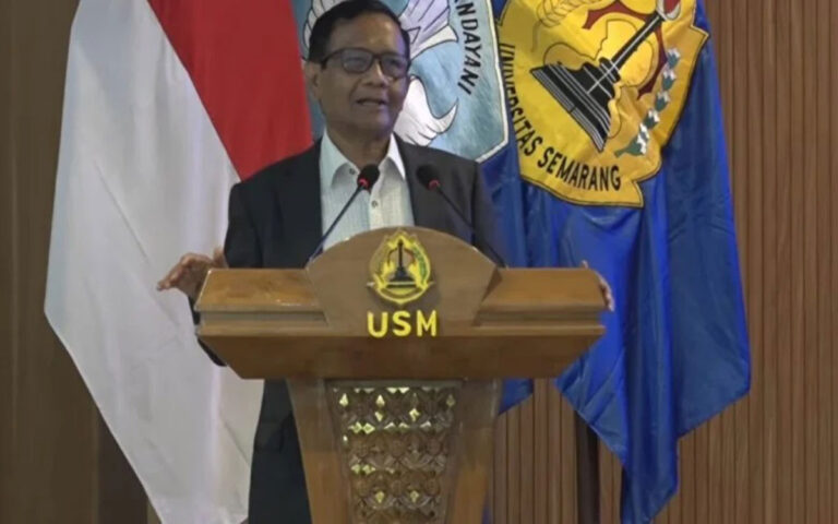 Dies Natalis Ke-39 USM, Prof Mahfud MD: USM Harus Mencerdaskan Otak dan Kekuatan
