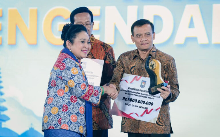 Jawa Tengah Raih Penghargaan Pengendalian Inflasi dari Kemendagri