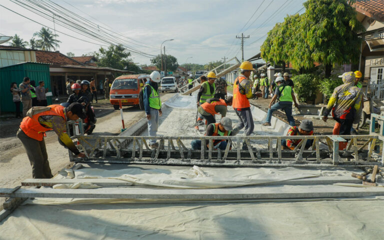 Pemprov Jateng Berupaya Terus Melakukan Perbaikan Jalan