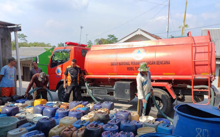 Lebih dari 3 Juta Liter Air Bersih Sudah Disalurkan ke Wilayah Kekeringan Jateng