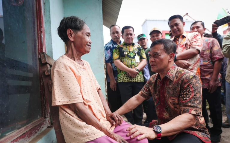 Luthfi Turun Tangan, Bansos Lansia Korban Penyalahgunaan KTP Dipulihkan