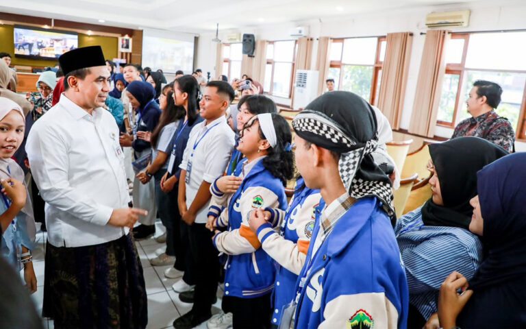 Wagub Taj Yasin Minta Forum Anak Jateng Aktif Jadi Pelopor Sekaligus Pelapor